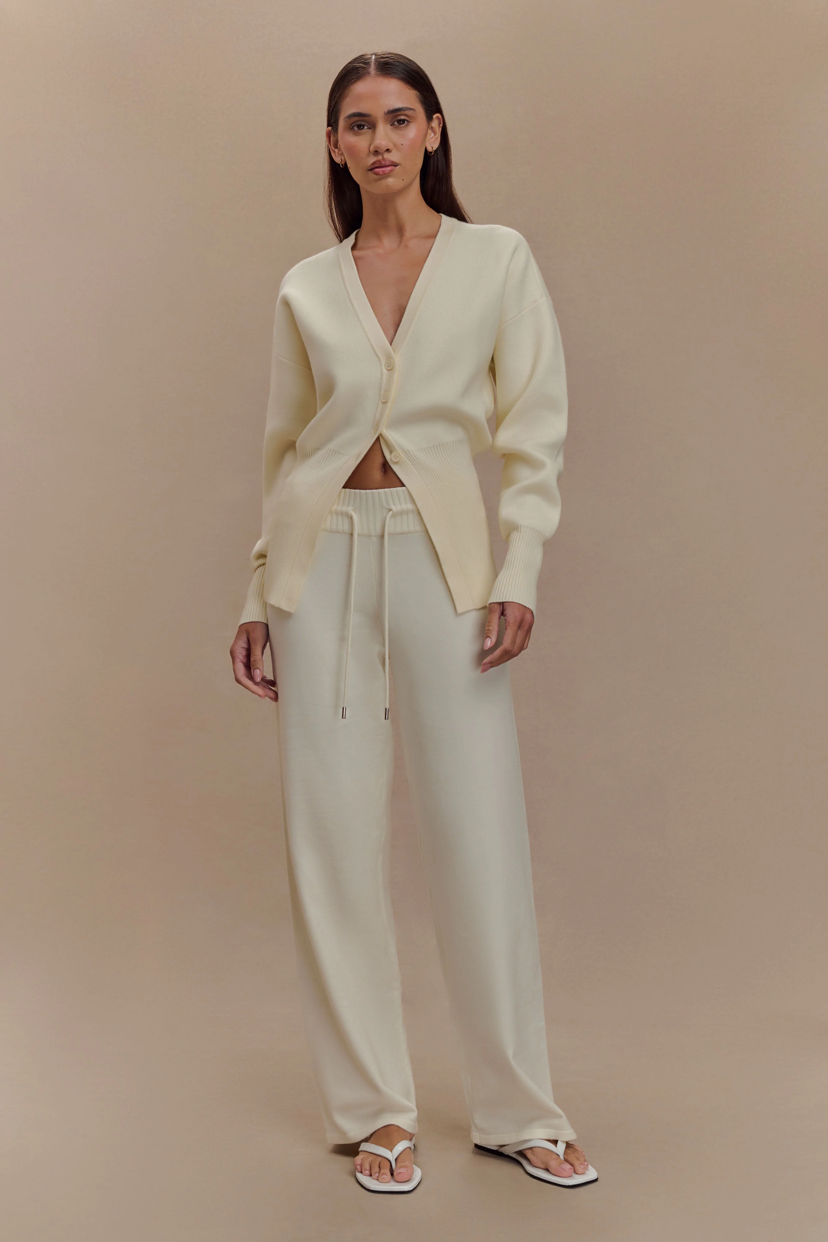 Alexia Buttoned Oversized Cardigan - Ivory - Image 5