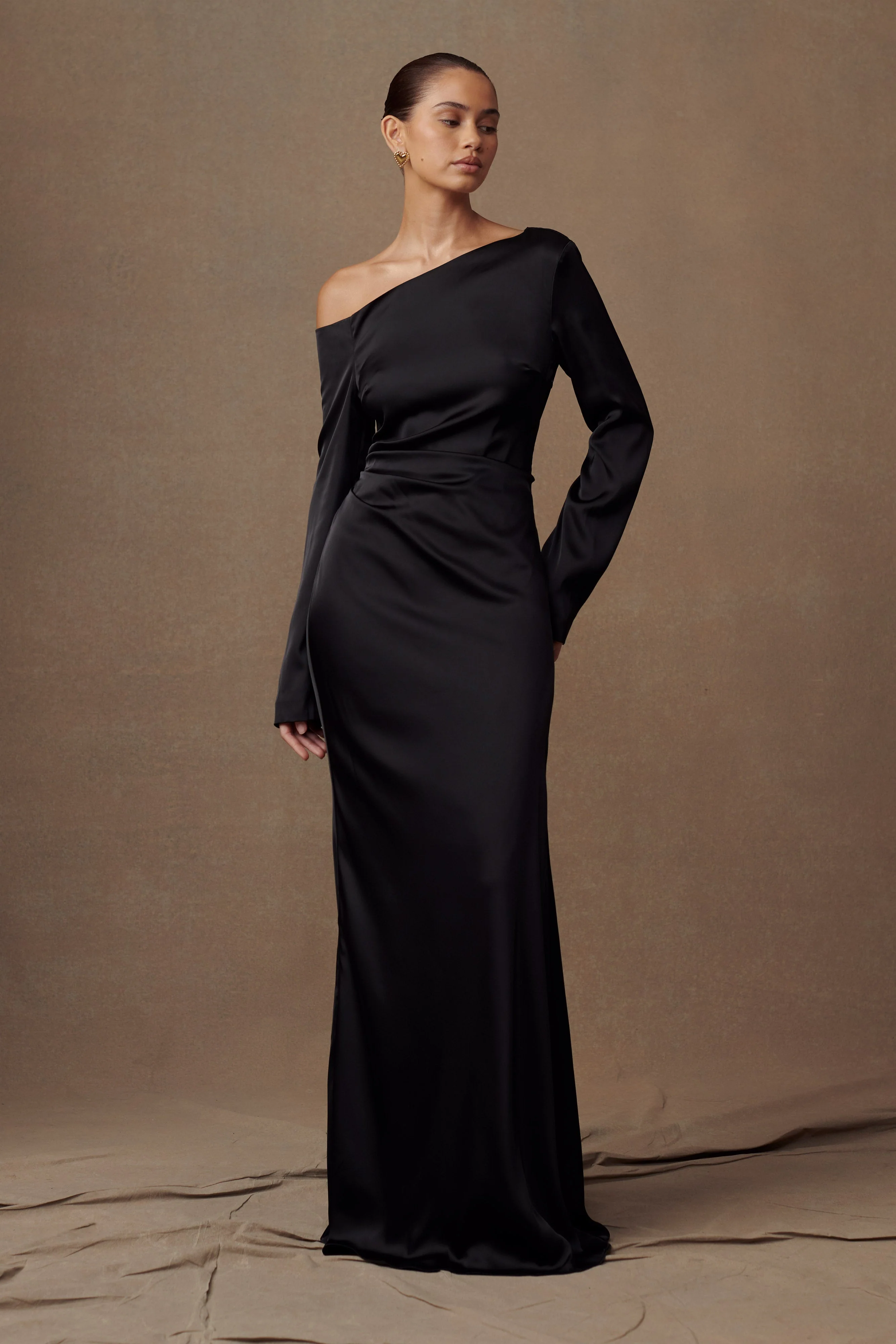 Avery Long Sleeve Maxi Dress - Black - Image 6