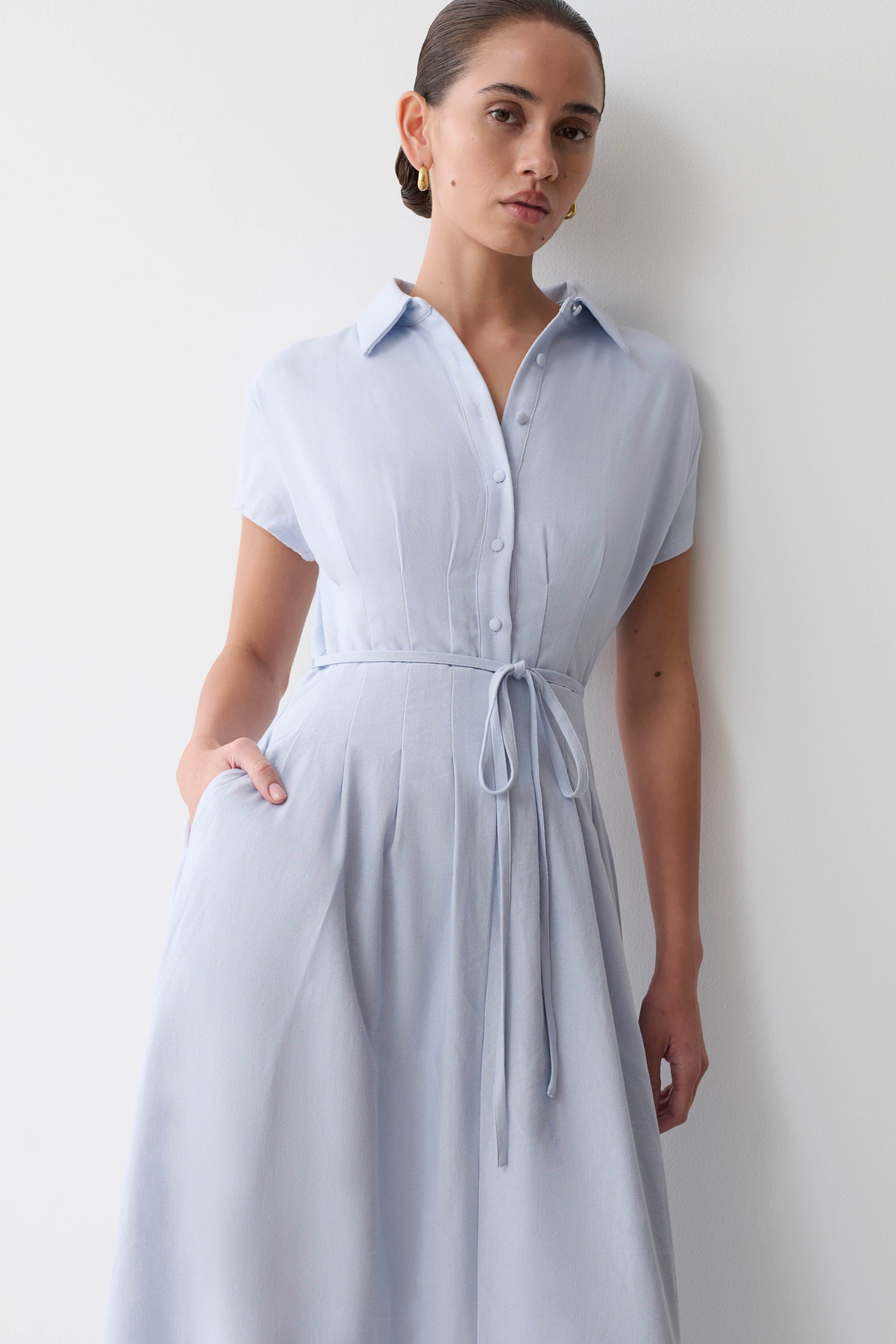 Aysha Buttoned Linen Midi Dress - Cornflower Blue - Image 5