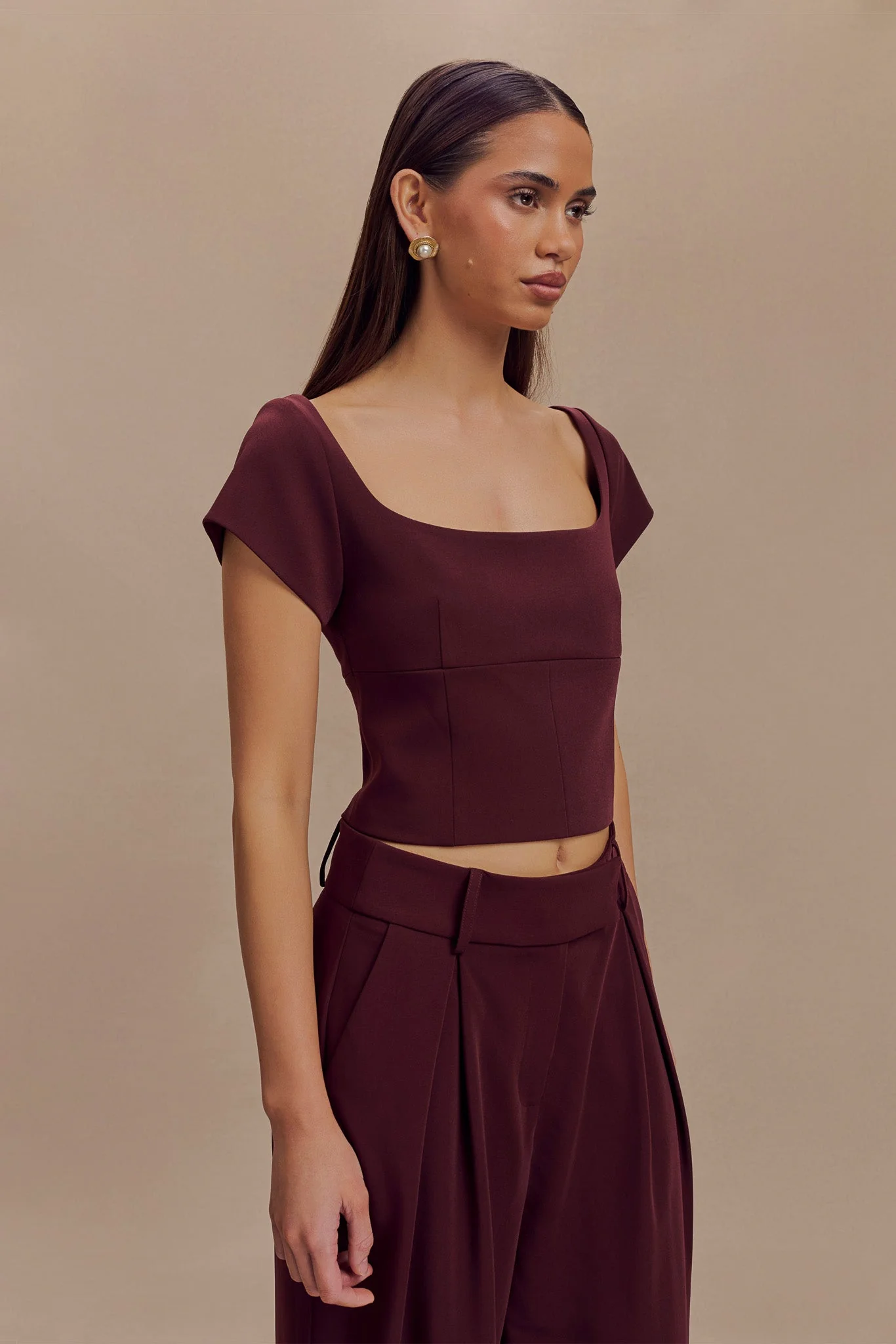 Ellis Cap Sleeve Longline Suiting Top - Mahogany - Image 4