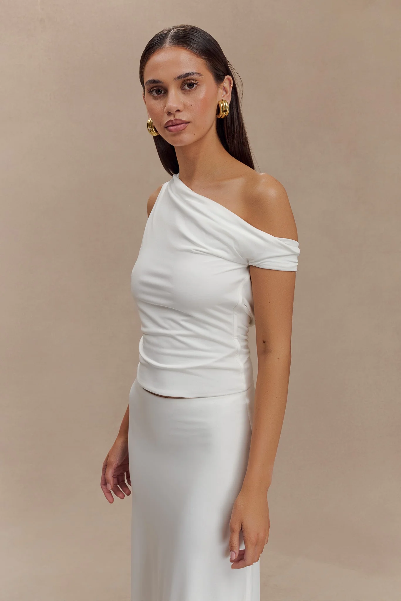 Kacey Slinky Off Shoulder Top - White - Image 4