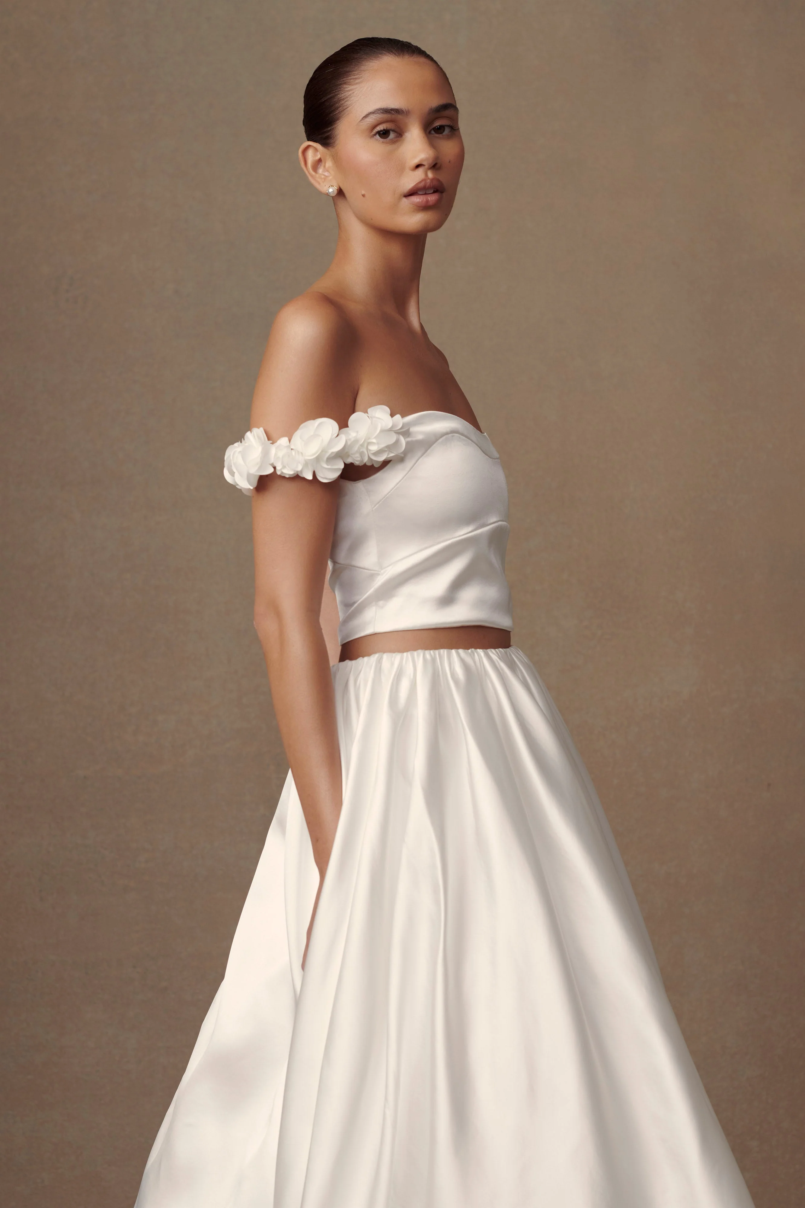 Karrie Cropped Satin Rose Bodice - White - Image 3