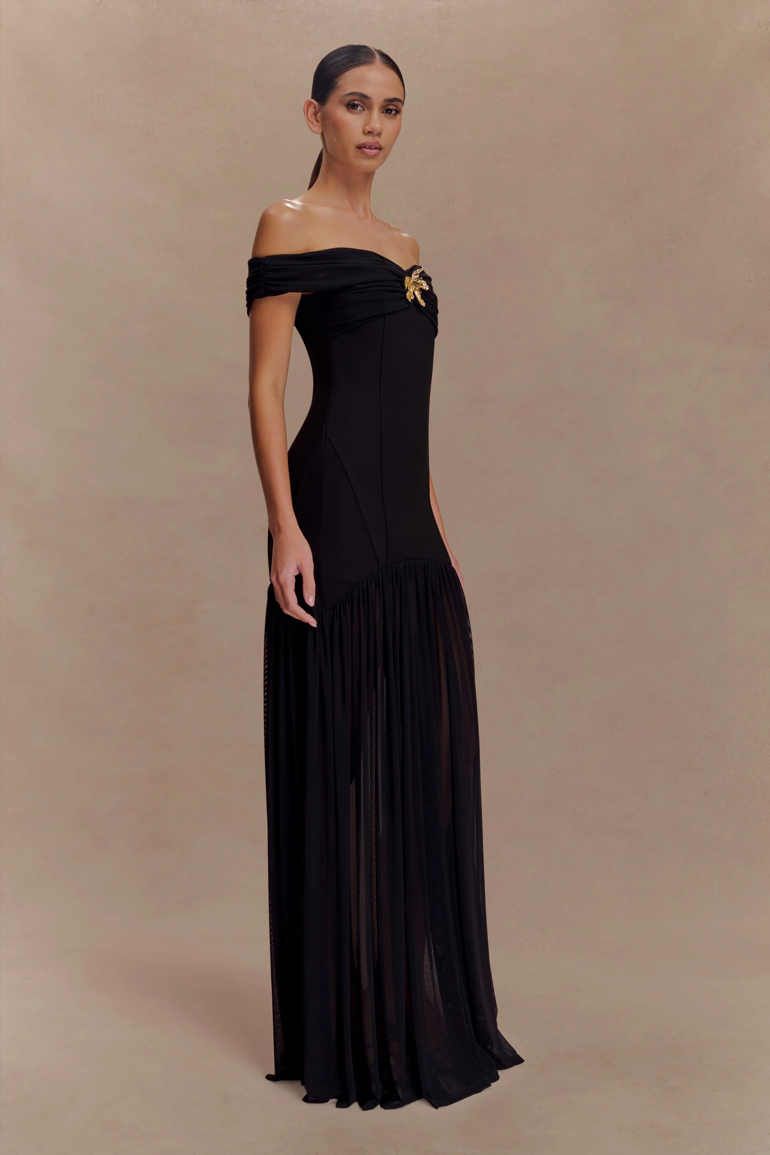 Kellie Off Shoulder Crepe Maxi Dress - Black - Image 5