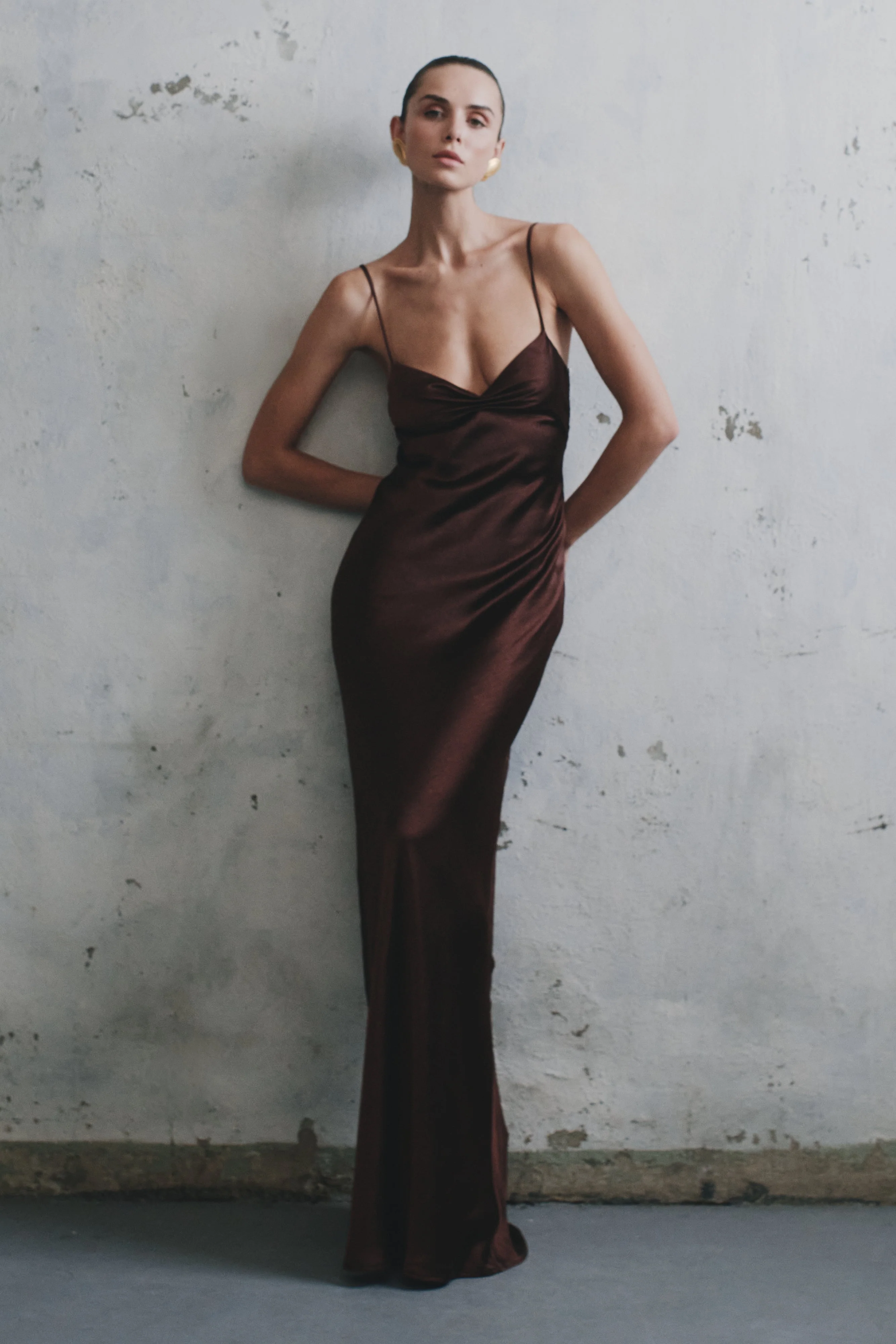 Lilly Sweetheart Satin Maxi Dress - Dark Chocolate - Image 4
