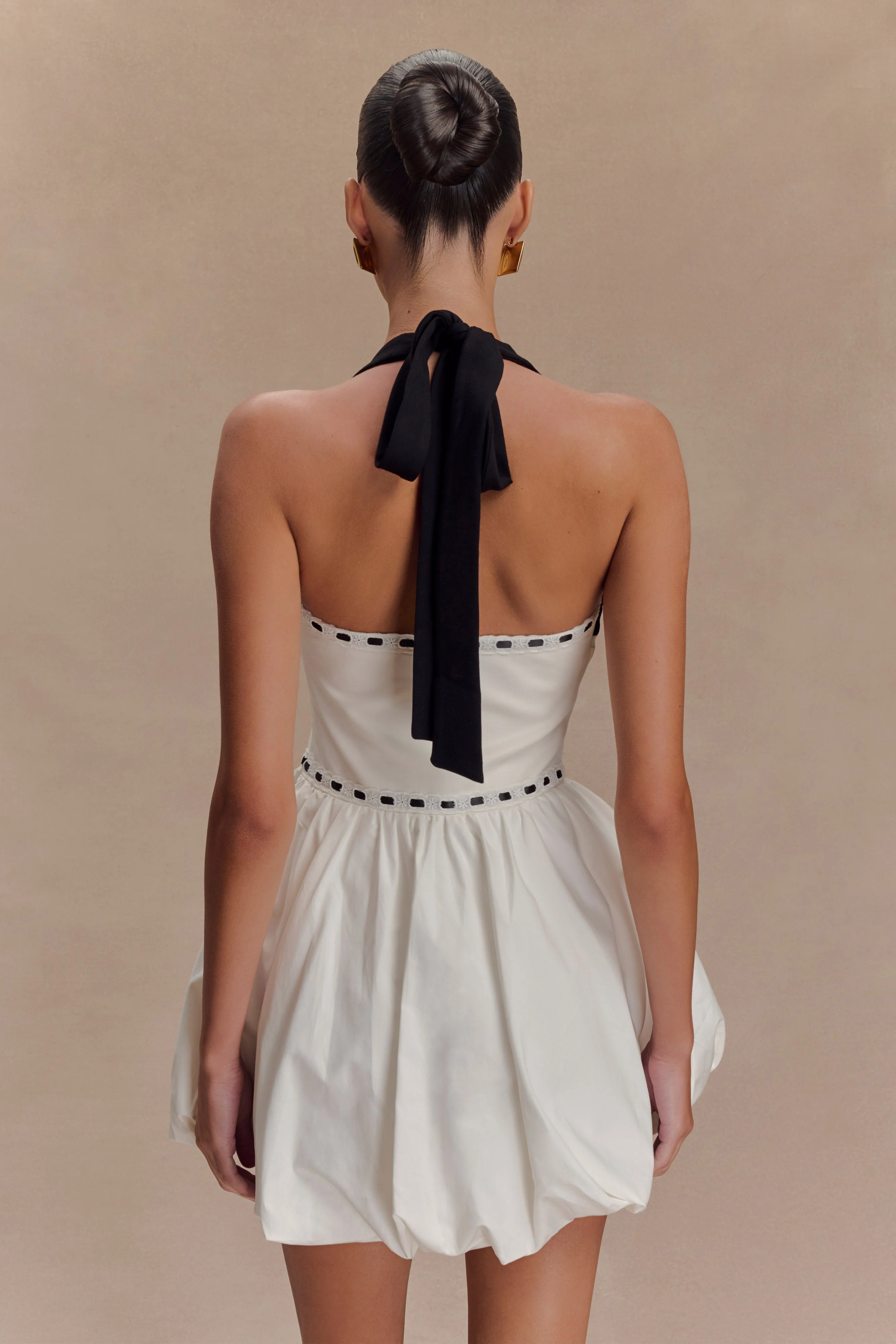 Queenie Halter Bubble Mini Dress - Black/White - Image 2